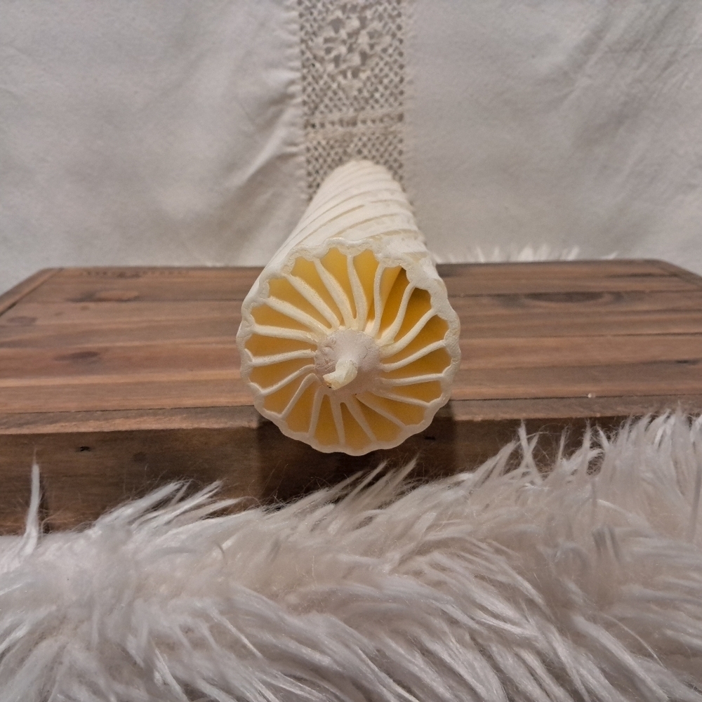 14" Tall Royal Queen Beeswax Pillar Candle NWT - Picture 2 of 4